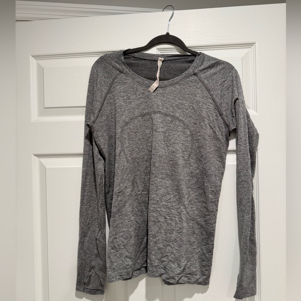 lululemon athletica Gray Long Sleeve Tee